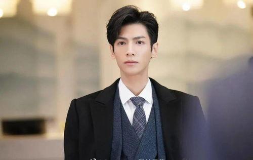 娱乐吃瓜罗云熙,从娱乐吃瓜到人气飙升，他的蜕变之路  第2张