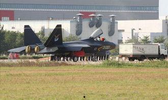 中国最新爆料战斗机图片,隐形战斗机震撼亮相,性能参数揭秘! 第2张 中国最新爆料战斗机图片,隐形战斗机震撼亮相,性能参数揭秘! 第2张